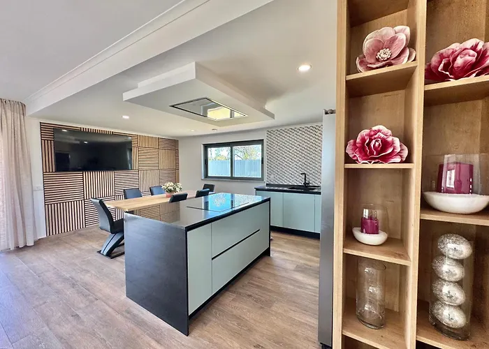 20age - Jacuzzi - Heated Pool - Algarve *